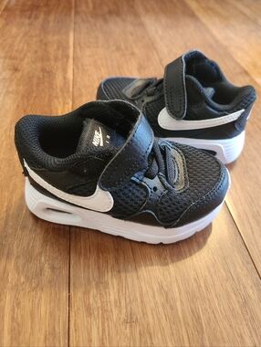 Nike Unisex Air Max SC Sneakers Black Kids Baby 4C